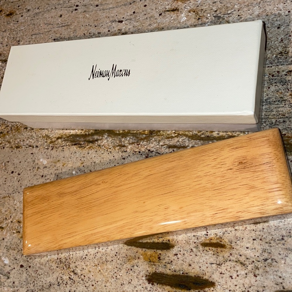empty NEIMAN MARCUS High Gloss Lacquered Natural Wood BRACELET STORAGE GIFT BOX